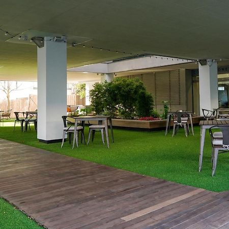 Hotel Villa Odon Villaviciosa de Odon Luaran gambar