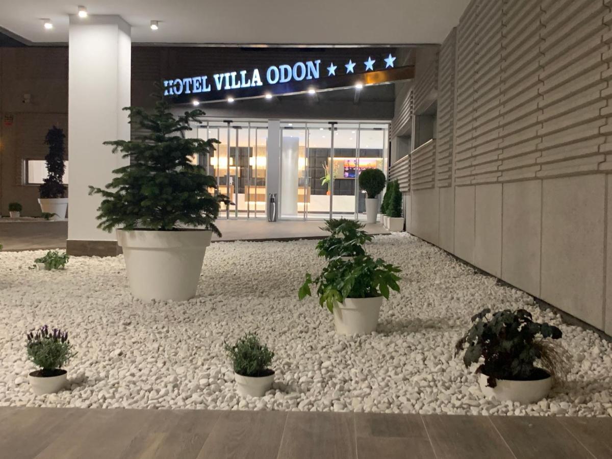 Hotel Villa Odon Villaviciosa de Odon Luaran gambar