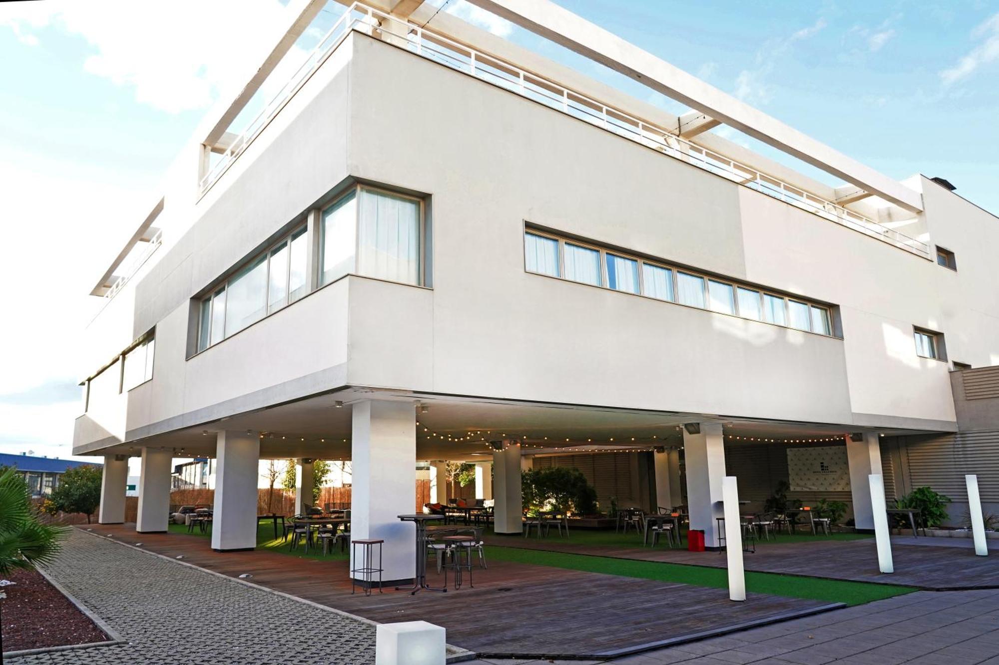 Hotel Villa Odon Villaviciosa de Odon Luaran gambar